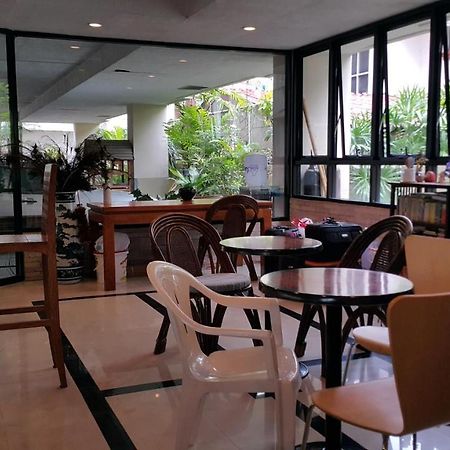 Boonthavon Apart otel Chiang Mai Dış mekan fotoğraf