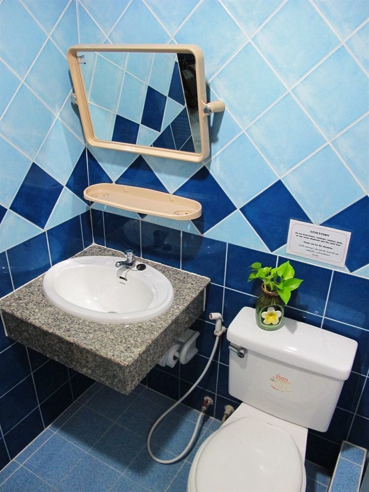 Boonthavon Apart otel Chiang Mai Dış mekan fotoğraf